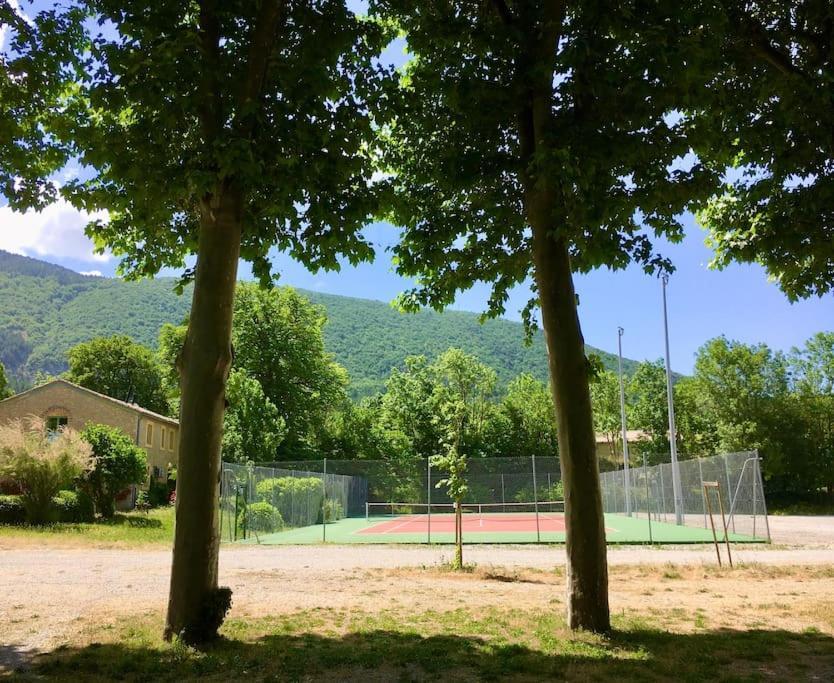 La Vue Est Belle Διαμέρισμα Montbrun-les-Bains Εξωτερικό φωτογραφία