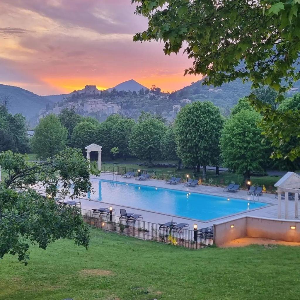 La Vue Est Belle Διαμέρισμα Montbrun-les-Bains Εξωτερικό φωτογραφία